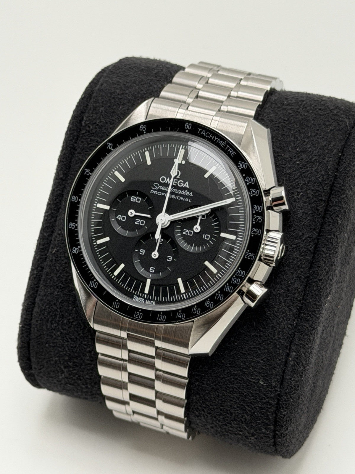 OMEGA Speedmaster Moonwatch Professional - 310.30.42.50.01.001 - 42mm Hesalite1