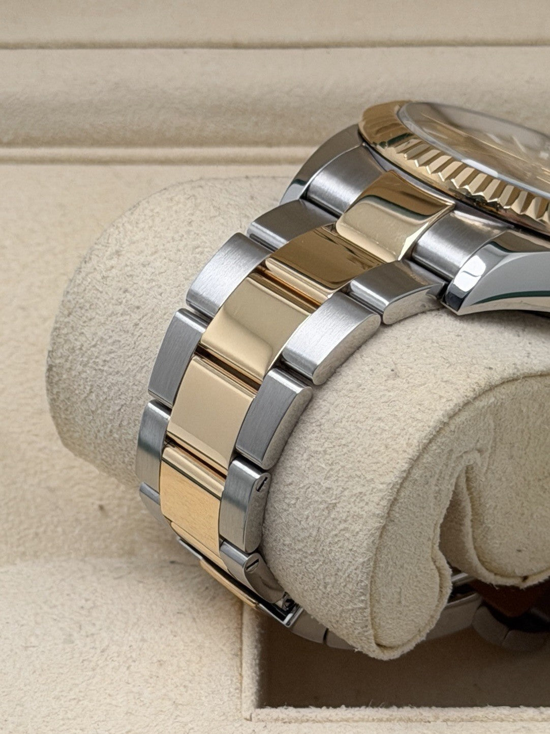 Rolex Sky-Dweller - 326933 Champagne Dial - 2019 Box & Papers - £13,500 Collect5