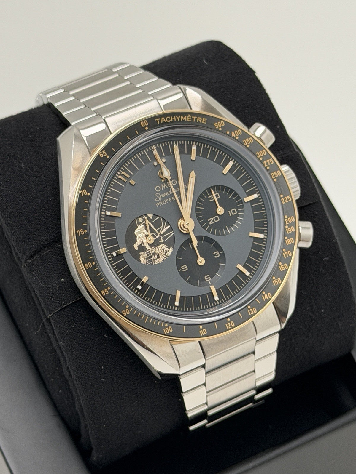 Omega Speedmaster Apollo 11 - 310.20.42.50.01.001-2019 Full Collectors Grade Set1