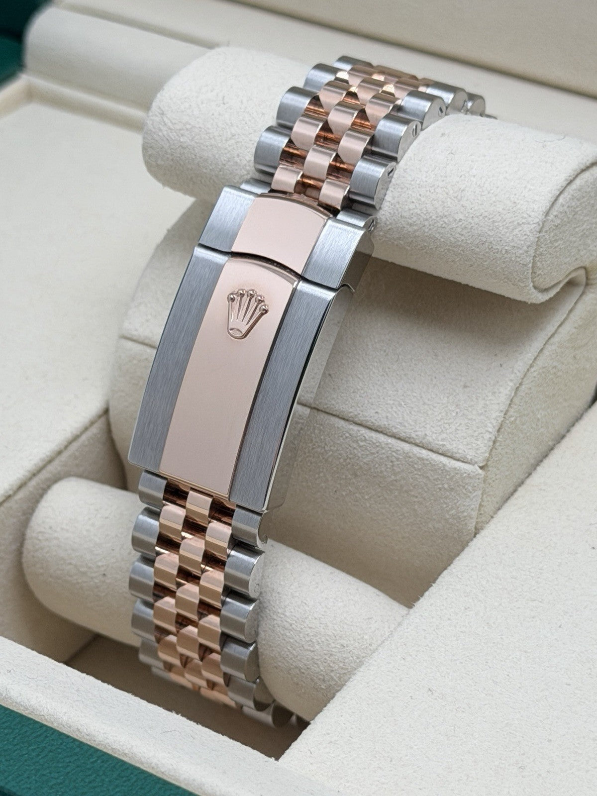 Rolex Datejust 41 - 126331 Wimbledon - 2026 Full Set - £15,250 On Collection5