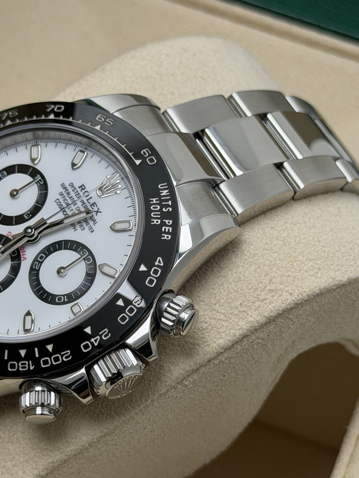 Rolex Daytona - 116500LN ‘Panda’ - 2018 Box & Accessories - £19,750 Collection7
