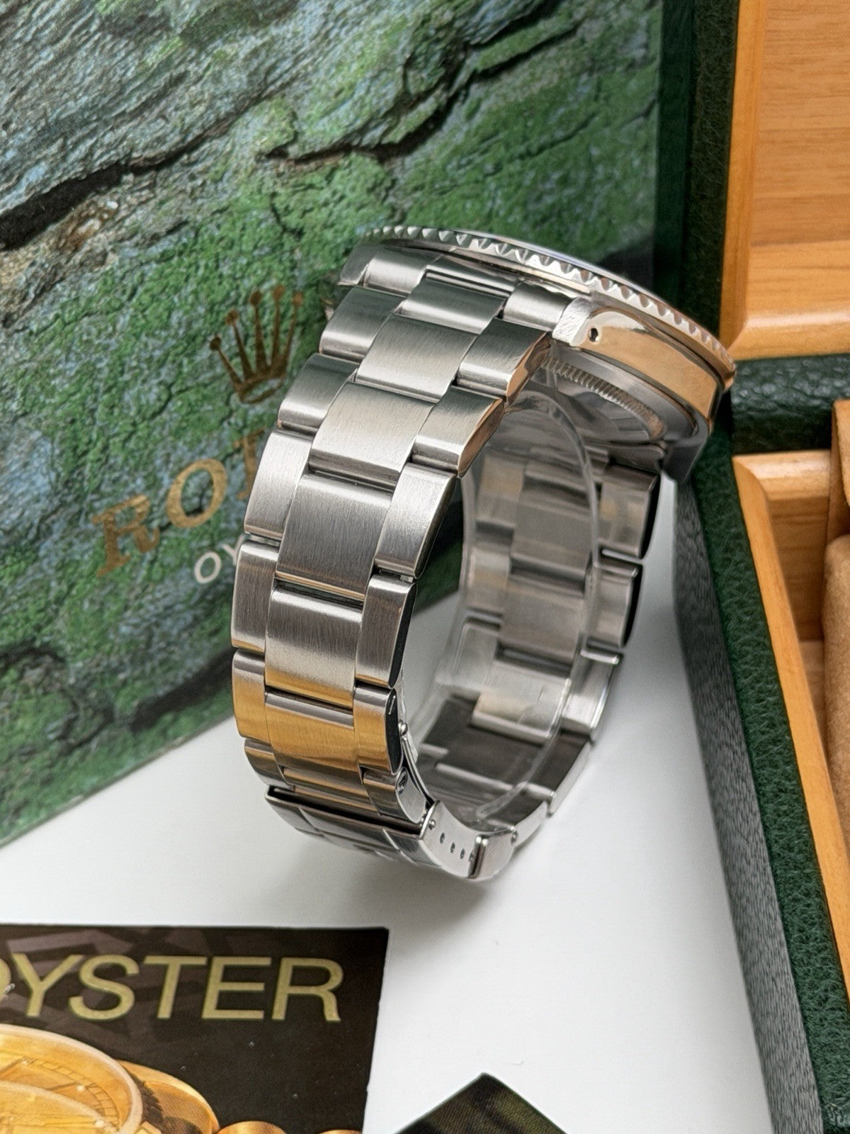 Rolex GMT-Master - 16700 - Pepsi - 1999 - Full Set - £9,500 On Collection5