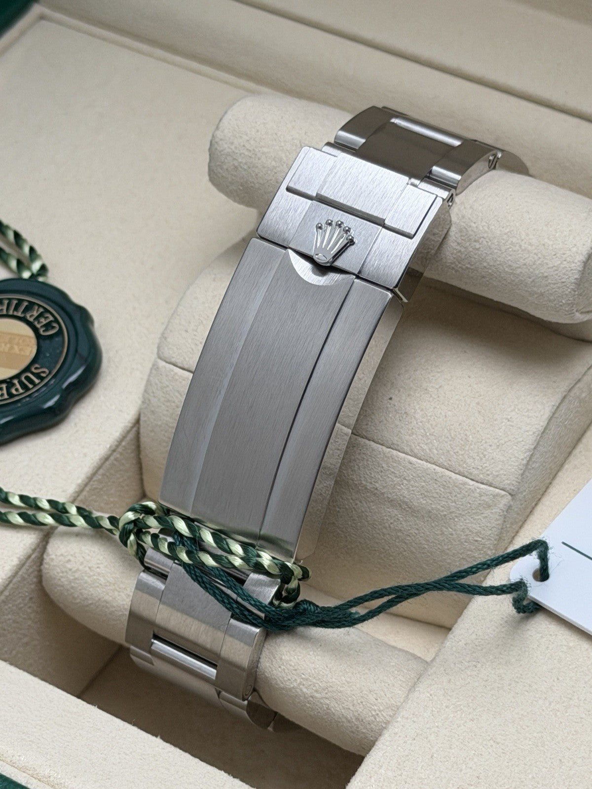 Rolex Submariner Date - 126610LN - 2026 - UNWORN Full Set - £10,995 Collection4