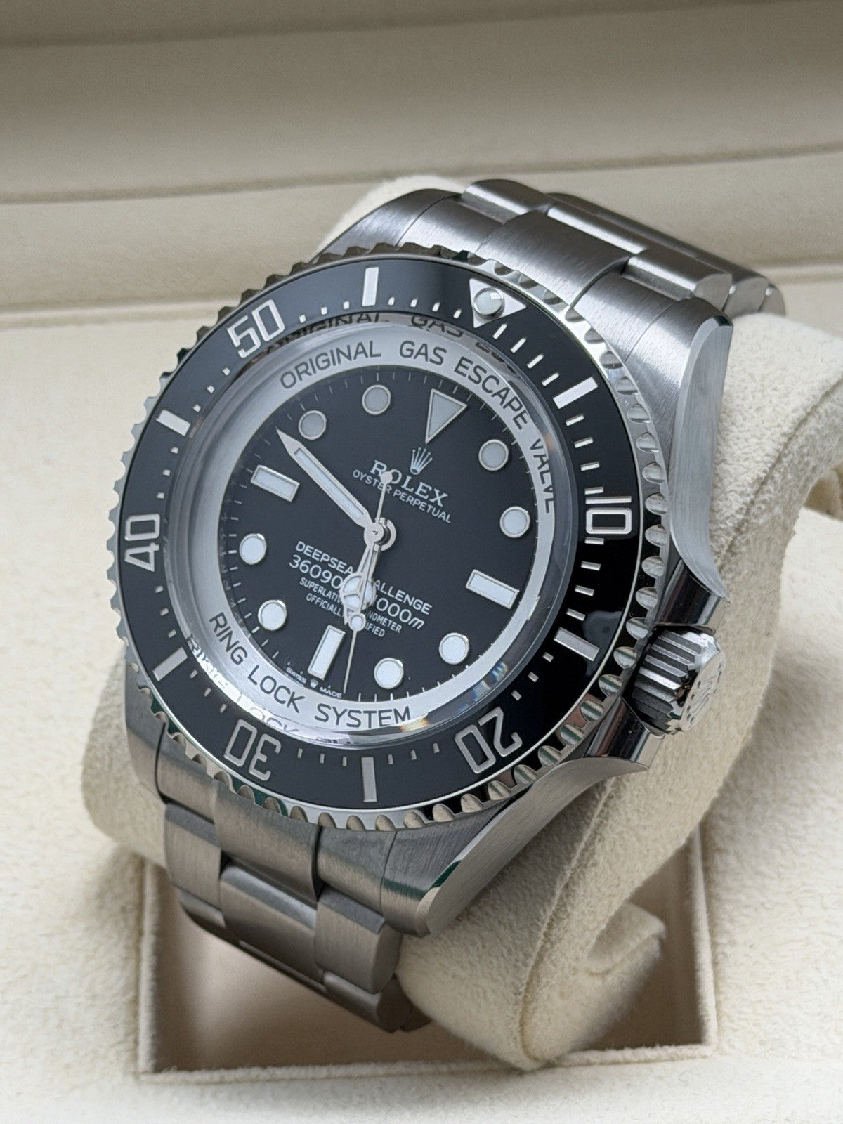 Rolex Sea-Dweller Deepsea Challenge - 126067 50mm - RLX Titanium - 2025 Full Set1