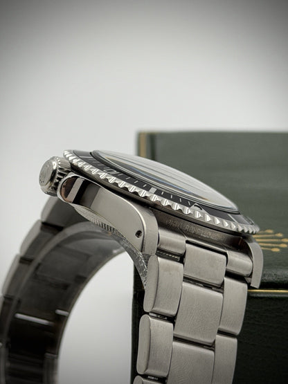 ROLEX SUBMARINER 5513 - Box - Amazing dial & Hands - £7250 On Collection5