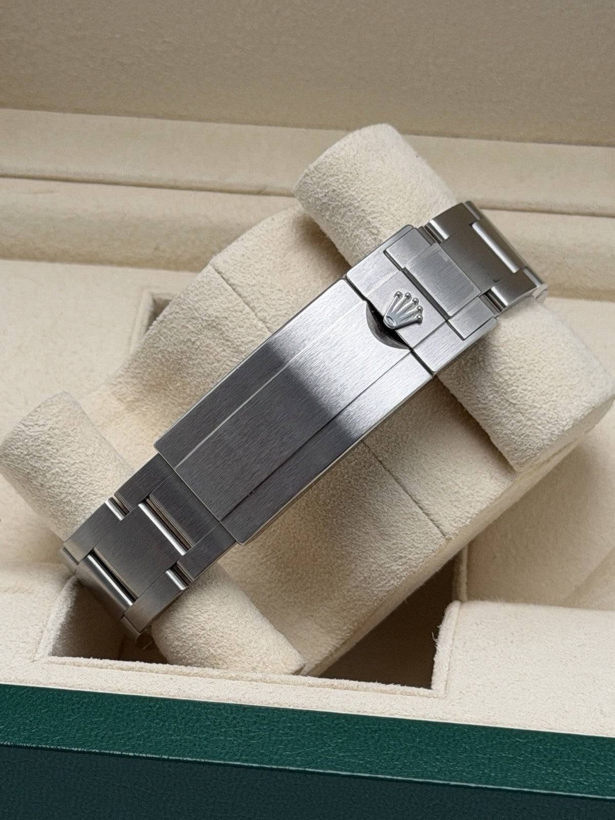 Rolex Submariner - 116610LV ‘Hulk’ - 2015 Full Set - Unworn - £14,750 Collection7