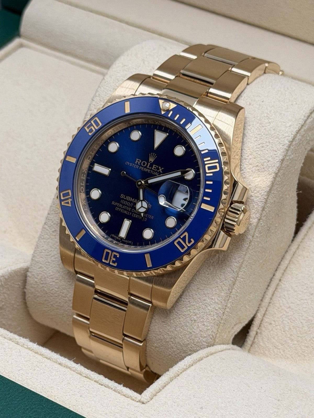 Rolex Submariner Date 40mm - 116618LB - 2018 Full Set - £26,995 Collection1