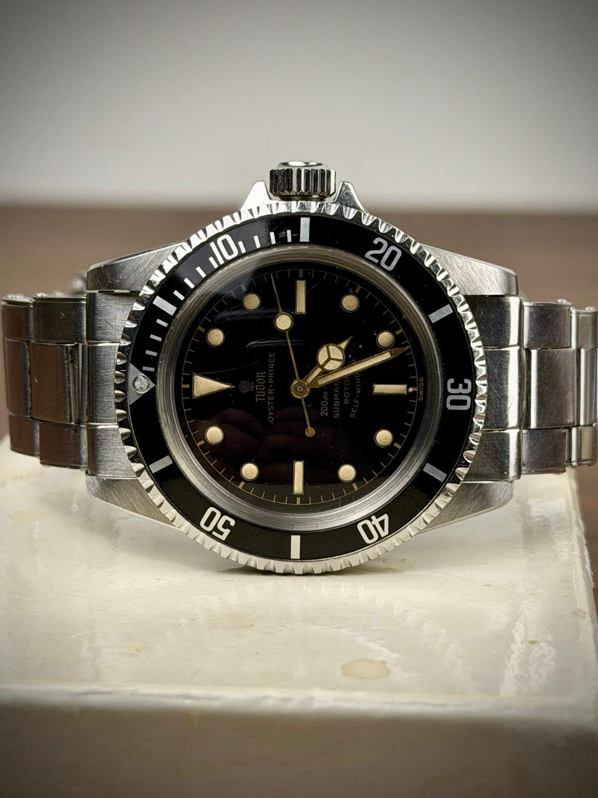 Tudor Submariner 7928 Exclamation Gilt Dial - PCG - 1961 - Box & Papers - £155003