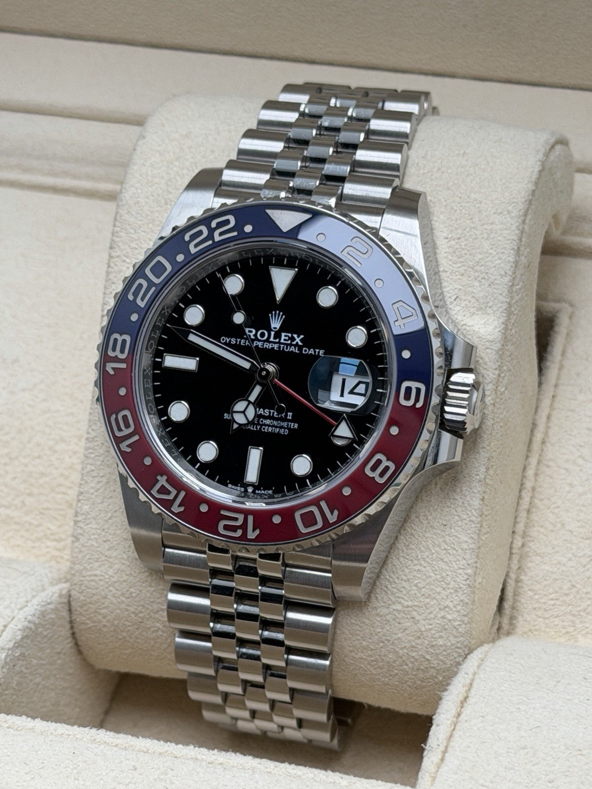 Rolex GMT Master II "Pepsi" – 126710BLRO – 2022 Full Set - £17,995 On Collection0