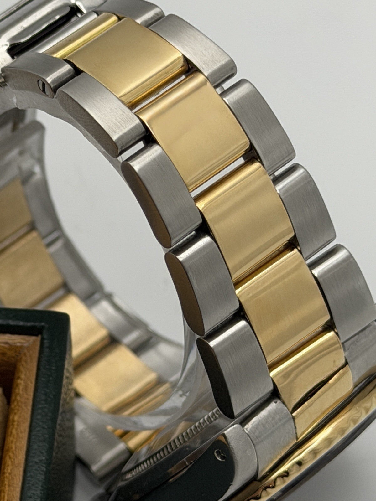Rolex Submariner Date - 16803 ‘Bluesy’ - Year 1987 Purple Dial £6750 On Collect5