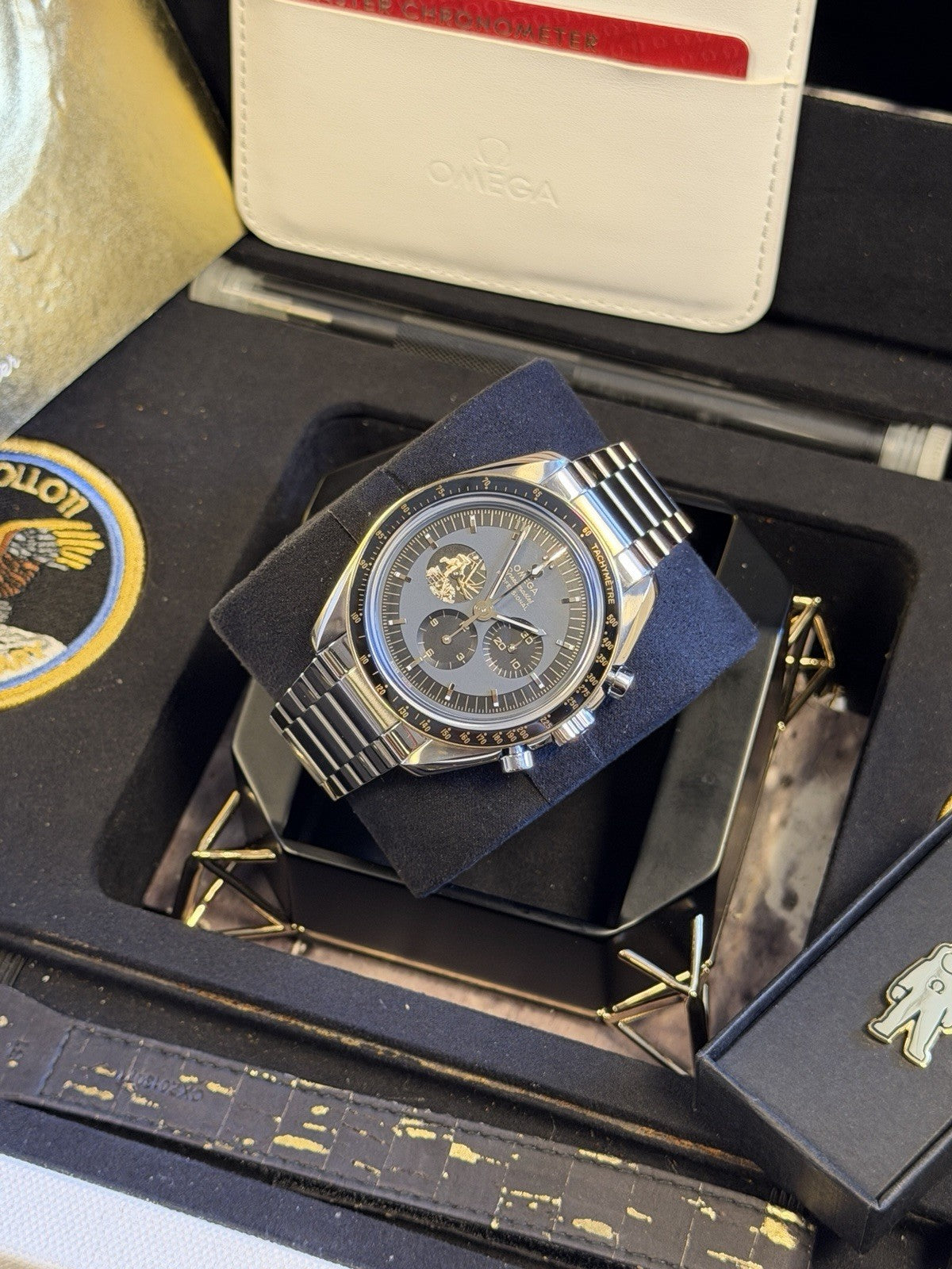 Omega Speedmaster Apollo 11 - 310.20.42.50.01.001 - 2019 Full Collectors Set3
