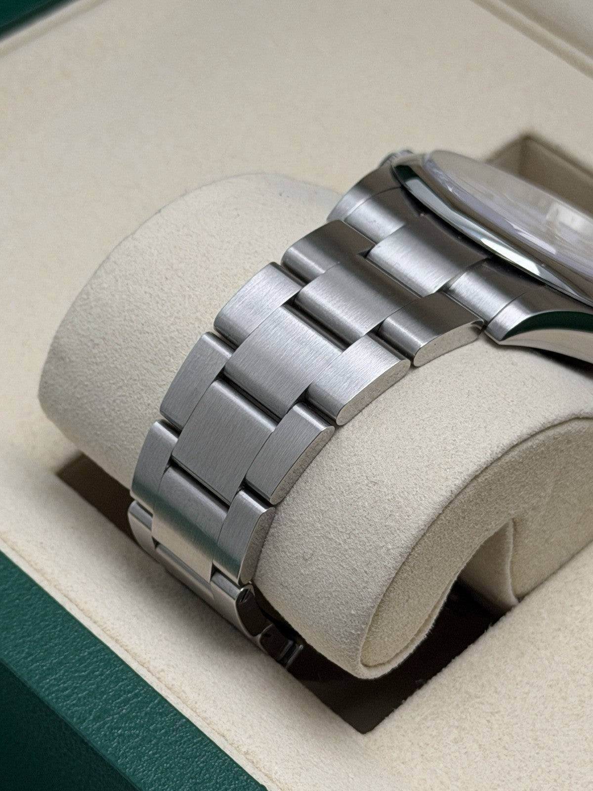 Rolex Oyster Perpetual 41mm - 134200 Lavender - 2025 Full Set - £7995 Collection5