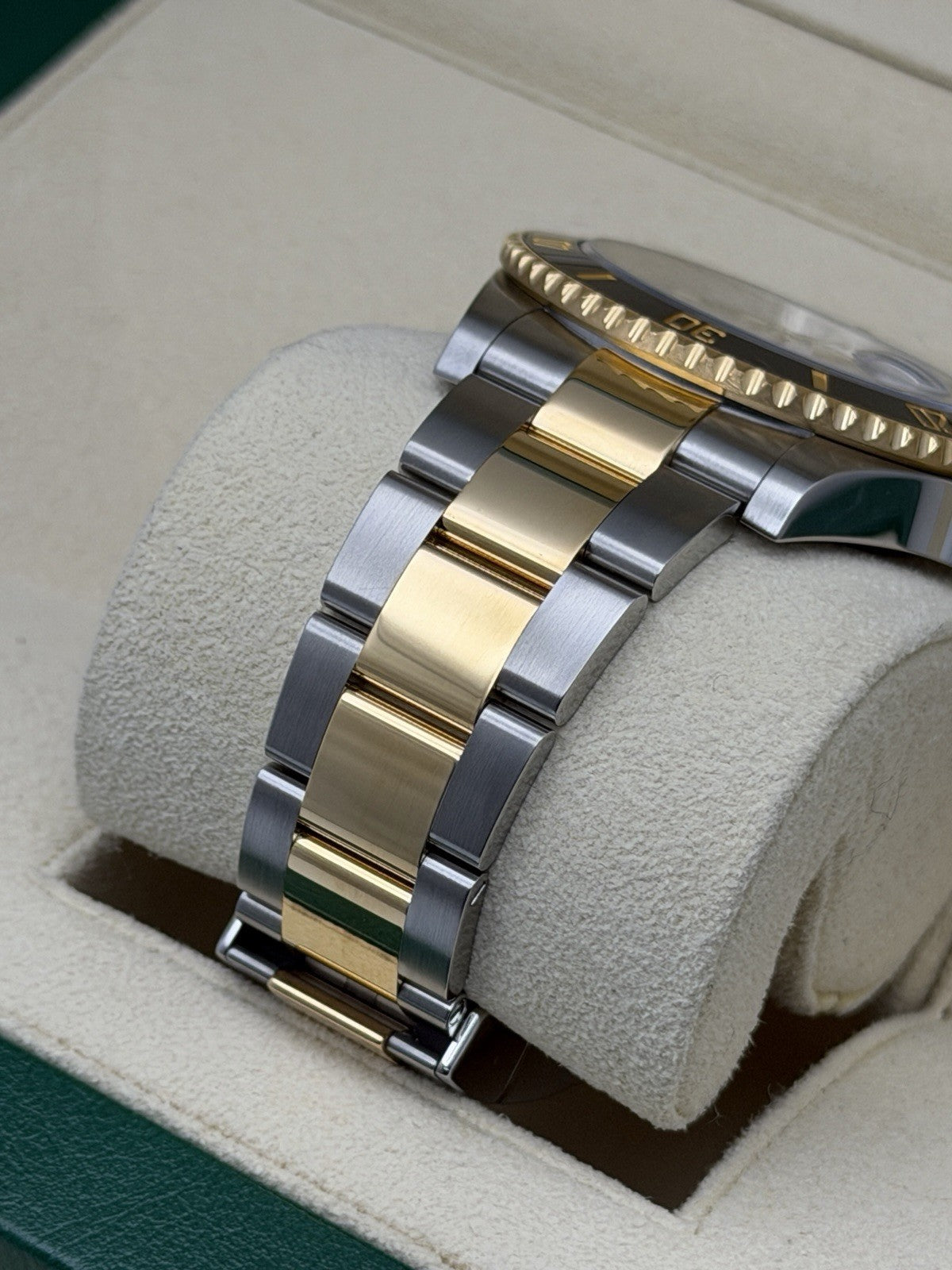 Rolex Submariner 126613LN - Year 2021 - Full Set - £10,995 On Collection6