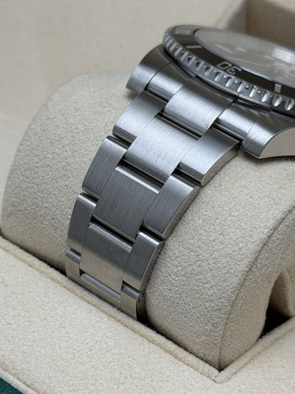 Rolex Submariner No-Date - 114060 - 2019 Full Set - £8500 On Collection5