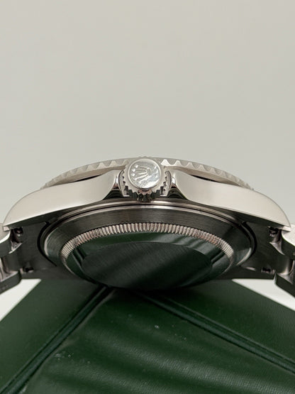 Rolex Submariner - 16610LV ‘Kermit’ - 2008 - Box & Accessories - £8750 Collect4