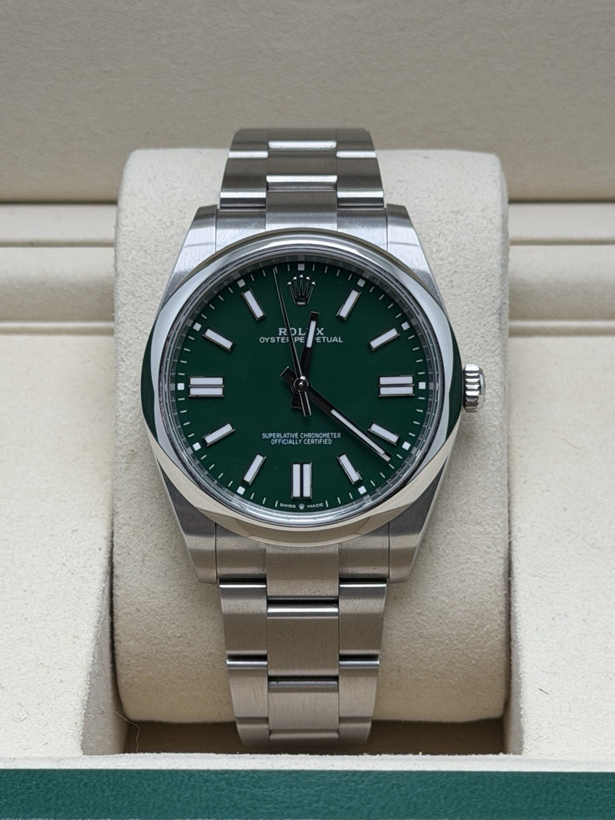 Rolex Oyster Perpetual 41mm - 124300 Green Dial - 2025 Full Set - £6,750 Collect0