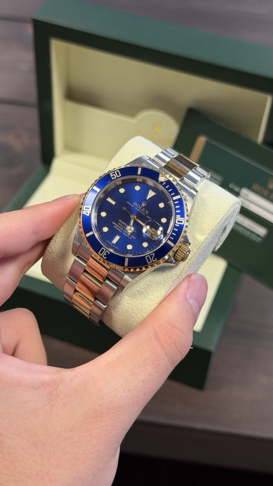 Rolex Submariner Date - 16613 Bluesy - Box & Papers - Year 2008 - £8995 Collect4