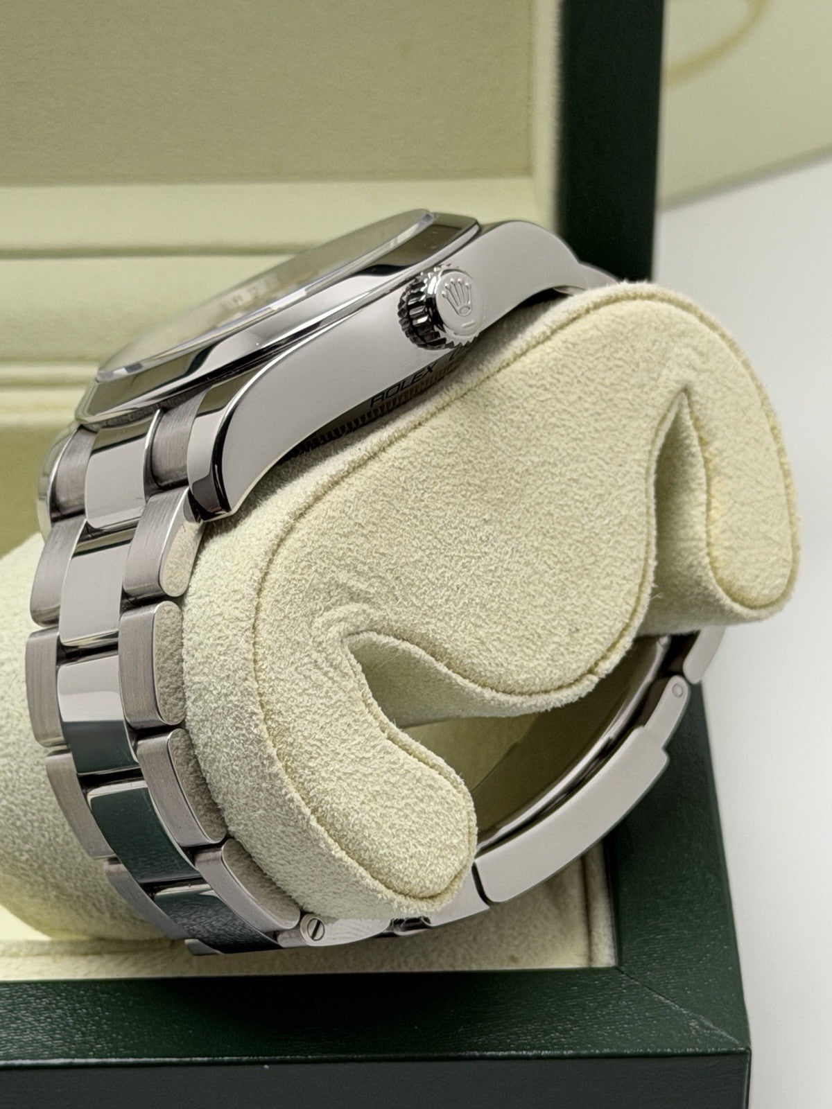 Rolex Milgauss - 116400 White Dial - Box & Accessories - £6,750 On Collection5