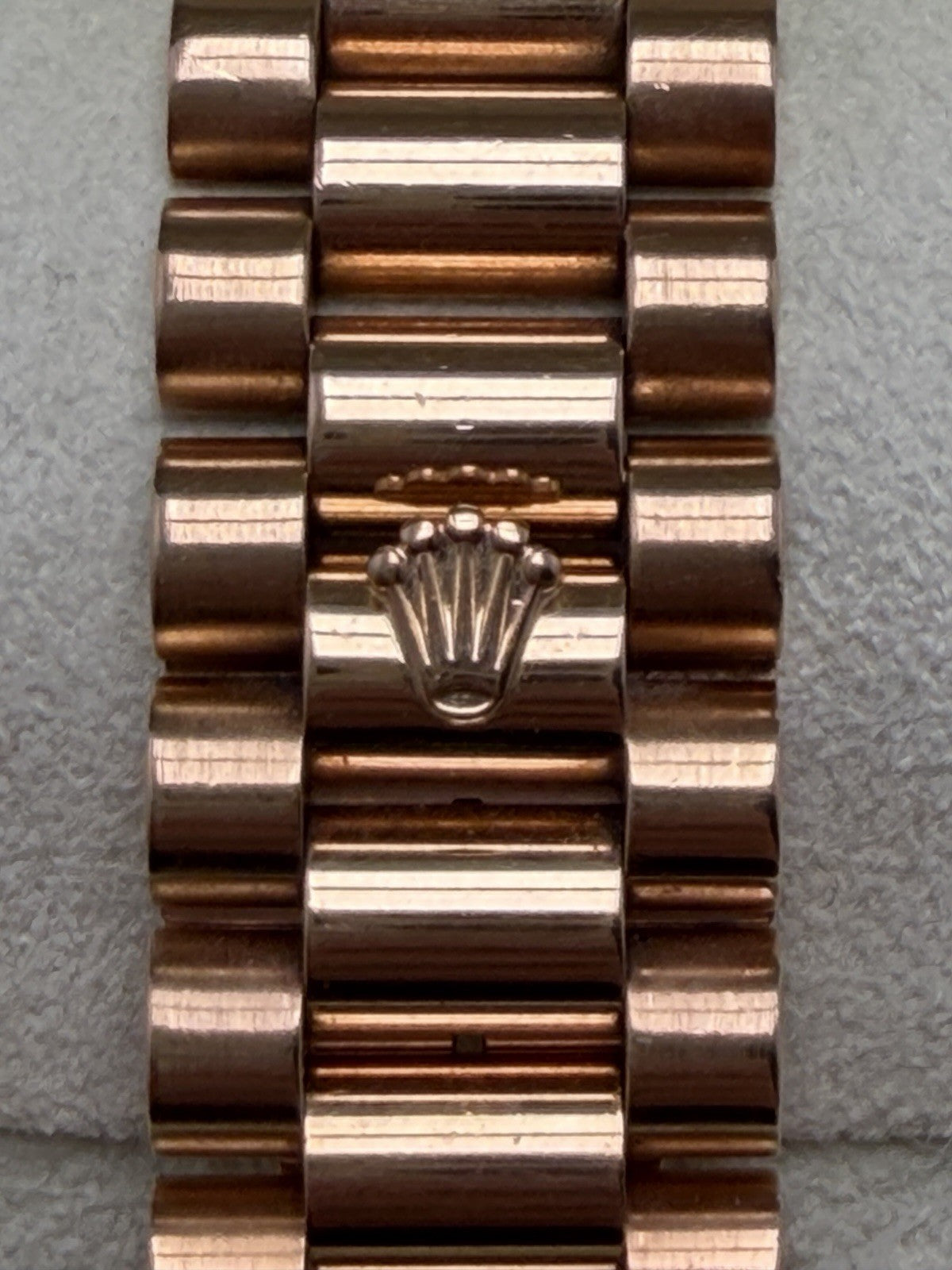 Rolex Day-Date 36mm - 118238 - 2001 - Full Set - £19,500 On Collection11