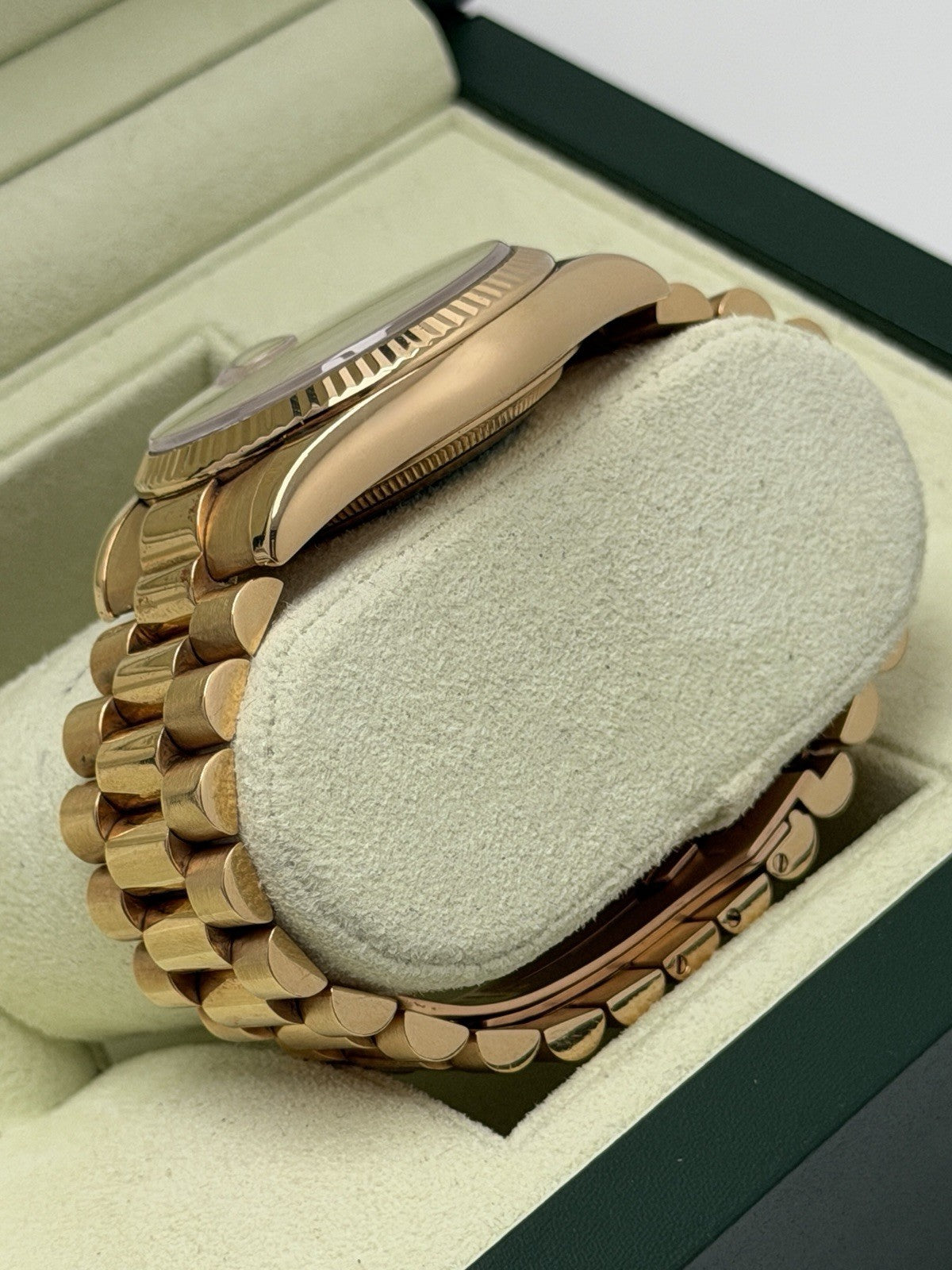 Rolex Day-Date 36mm - 118238 - 2001 - Full Set - £19,500 On Collection8