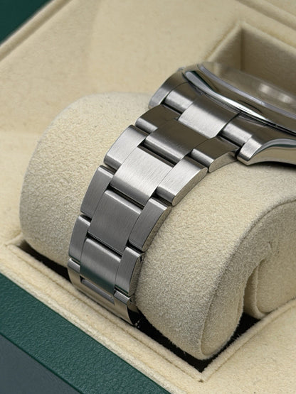 Rolex Oyster Perpetual - 116000 - 2015 - Full Set - £4750 On Collection4