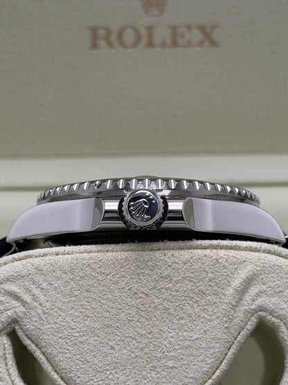 Rolex GMT-Master II - ‘Batman’ 116710BLNR - Box & Papers - 2013 - £10750 Collect4