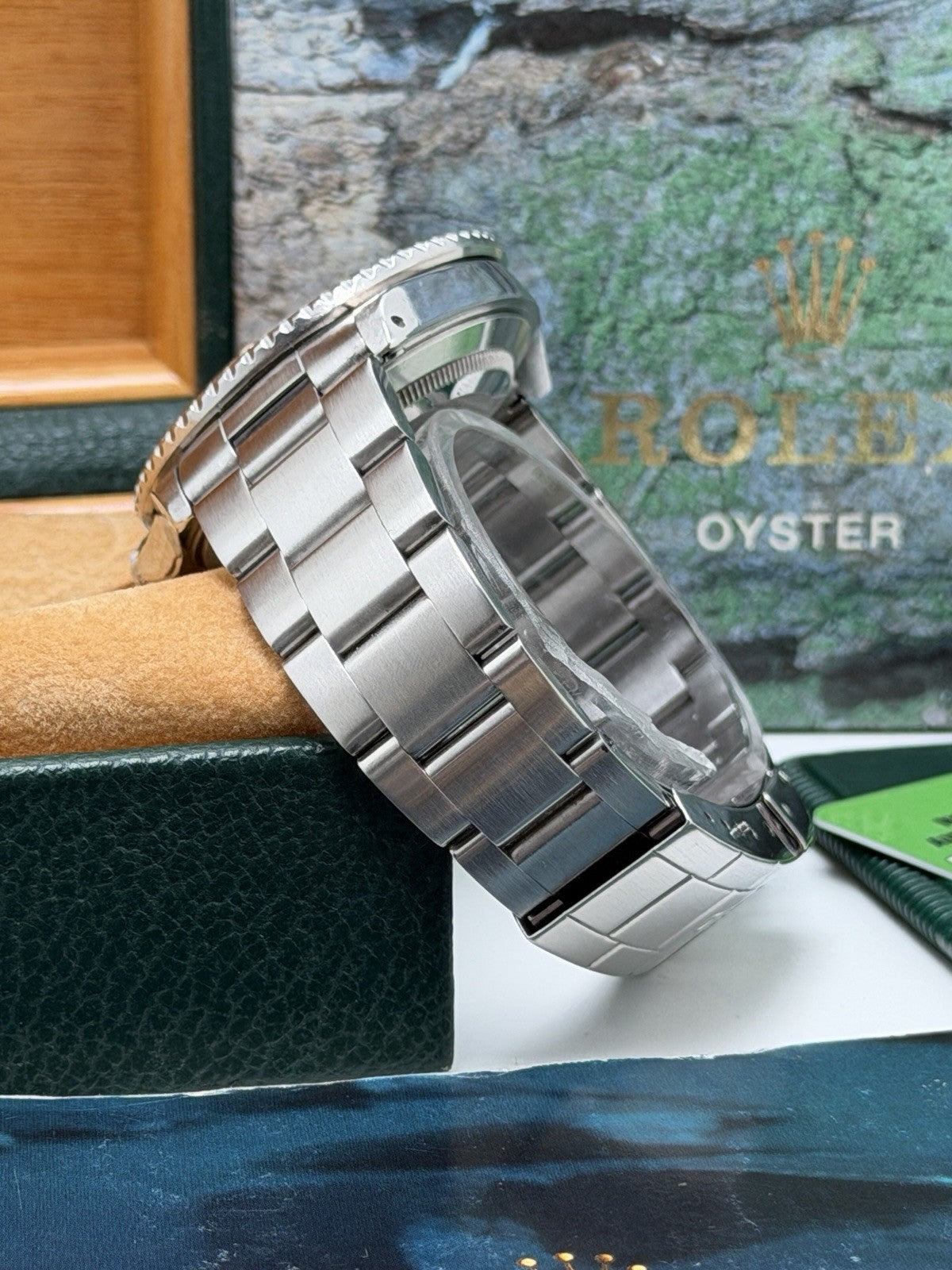 Rolex Submariner - 16800 - Box & Accessories - Year 1987 - £8,250 On Collection5