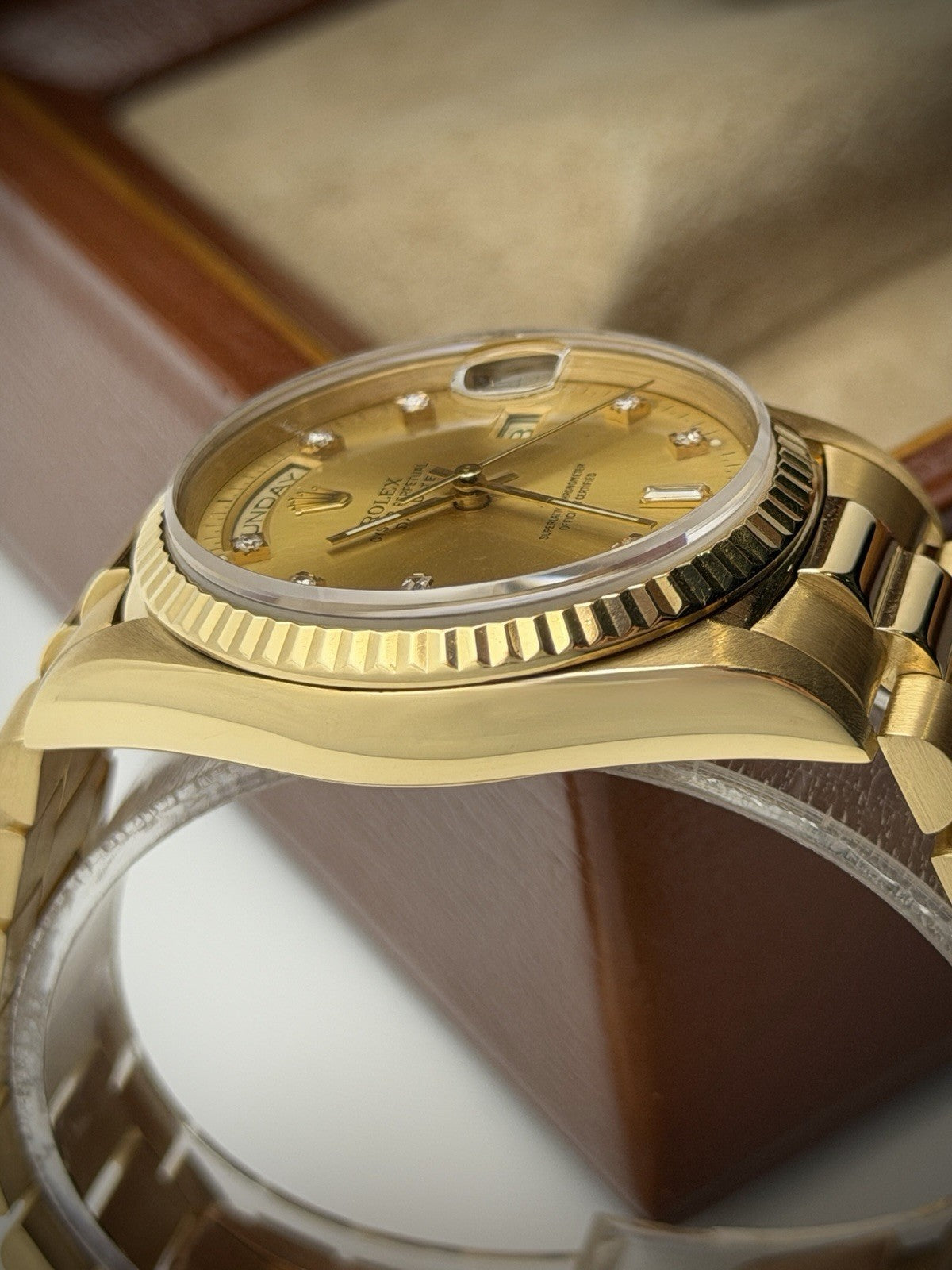 Rolex Day-Date 36 - 18238 - Factory Champagne Diamond Dial - Boxed8