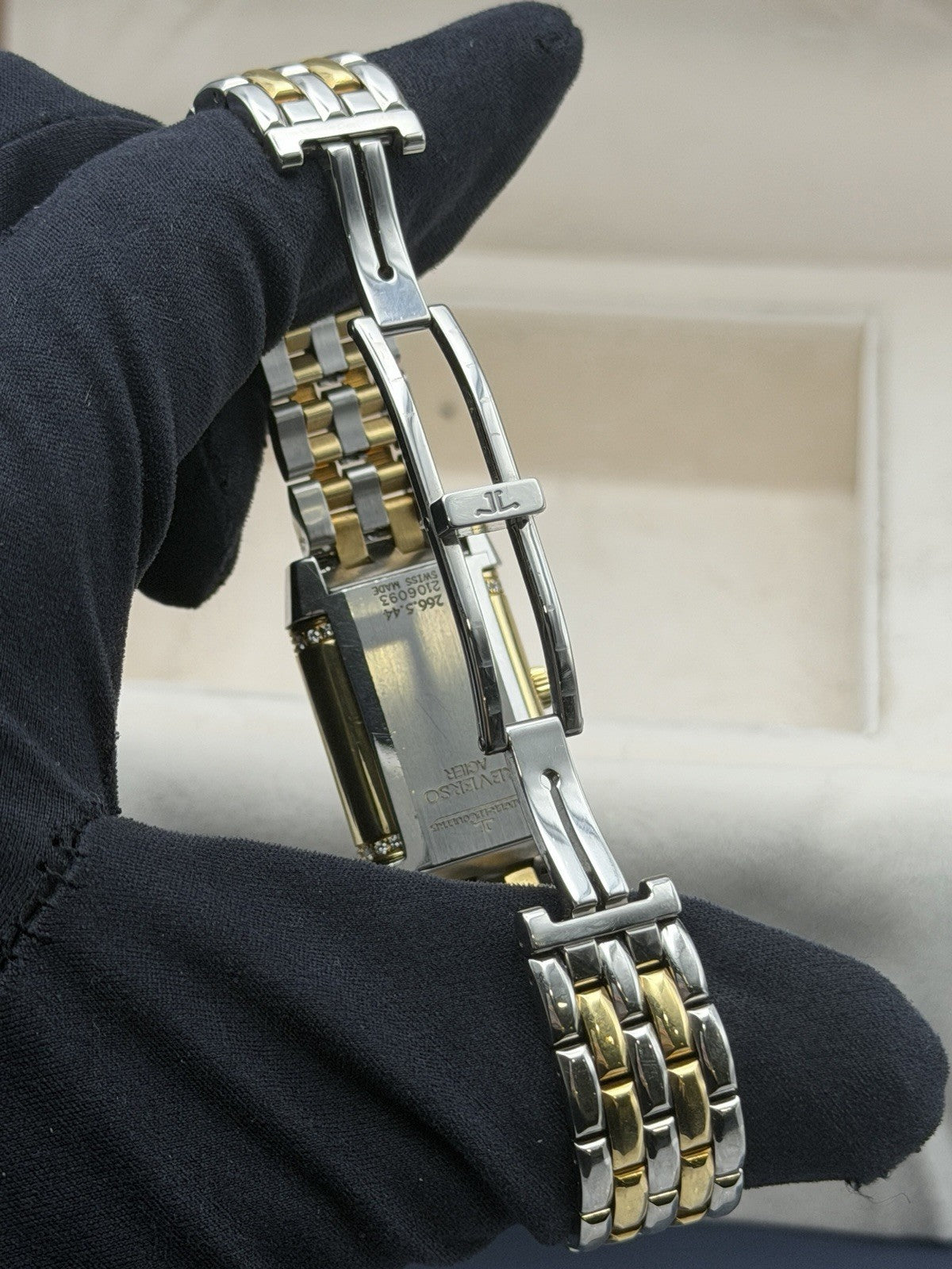 Jaeger LeCoultre 266.5.44 Reverso Acier Duetto Mother Of Pearl Dial Diamonds10