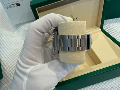 Rolex Submariner Date - 126610LN - 2026 - UNWORN Full Set - £11,750 Collection6