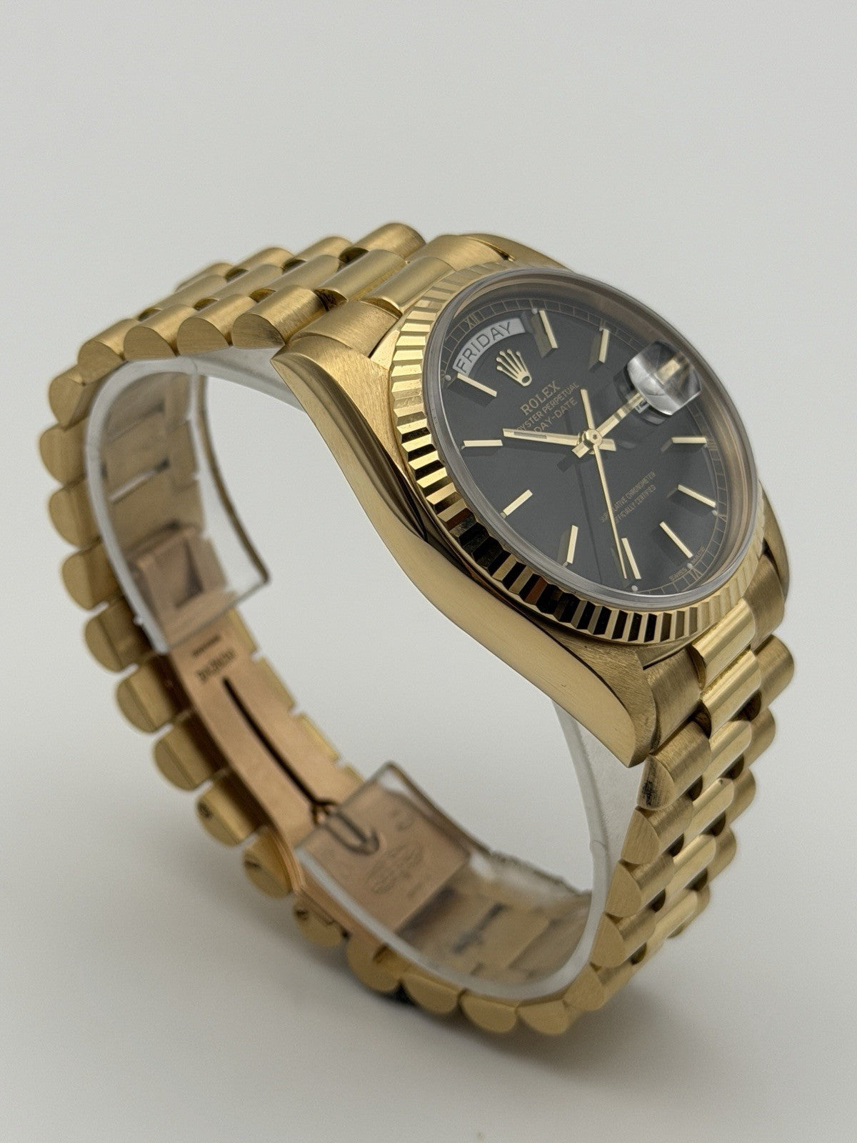 Rolex Daydate - 18038 -Rare Black Dial - Box/Accessories - £12,500 On Collection4