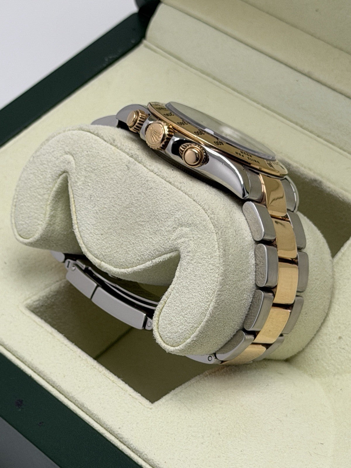 Rolex Daytona - 116523 - Year 2007 - Box & Accessories - £13,750 On Collection7