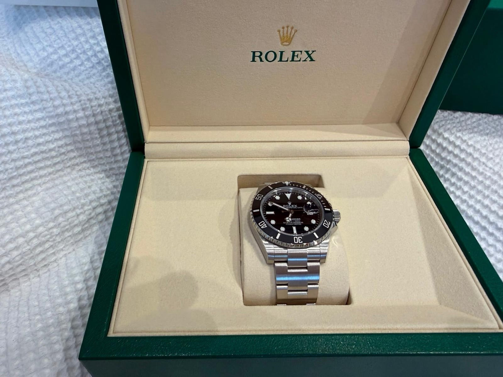 Rolex Submariner Date - 126610LN - 2026 - UNWORN Full Set - £11,750 Collection4