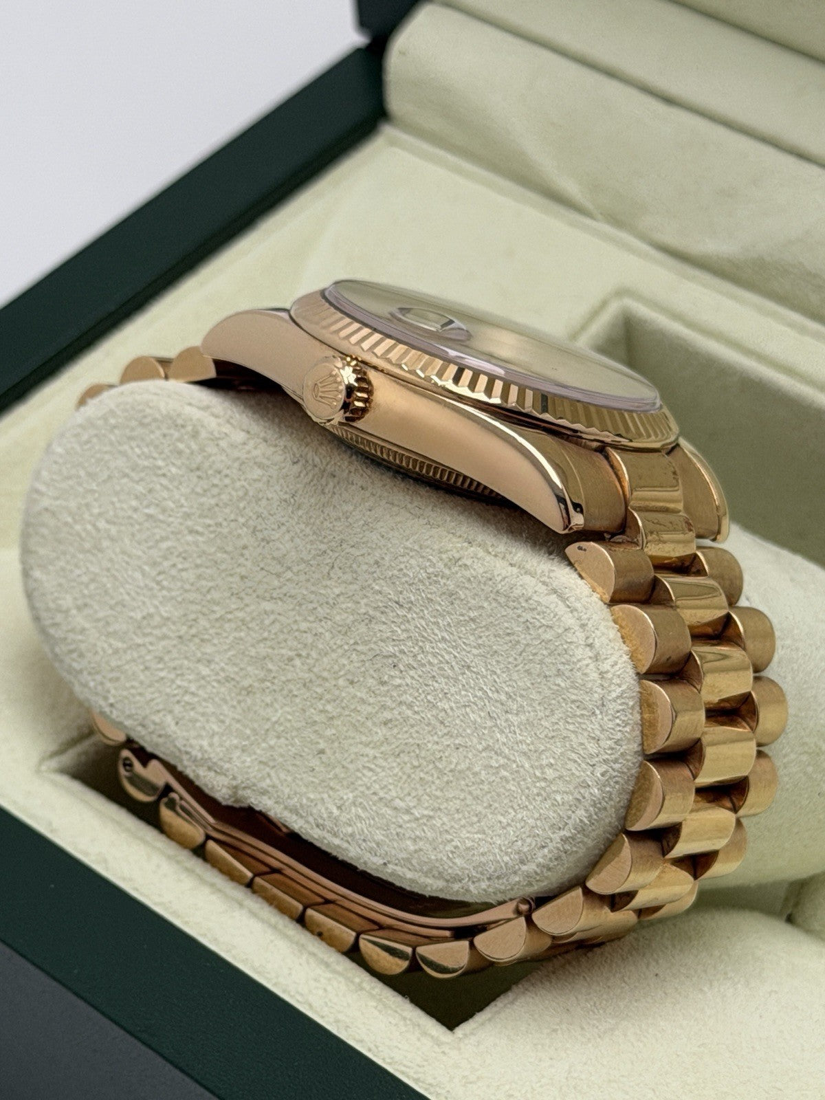 Rolex Day-Date 36mm - 118238 - 2001 - Full Set - £19,500 On Collection5