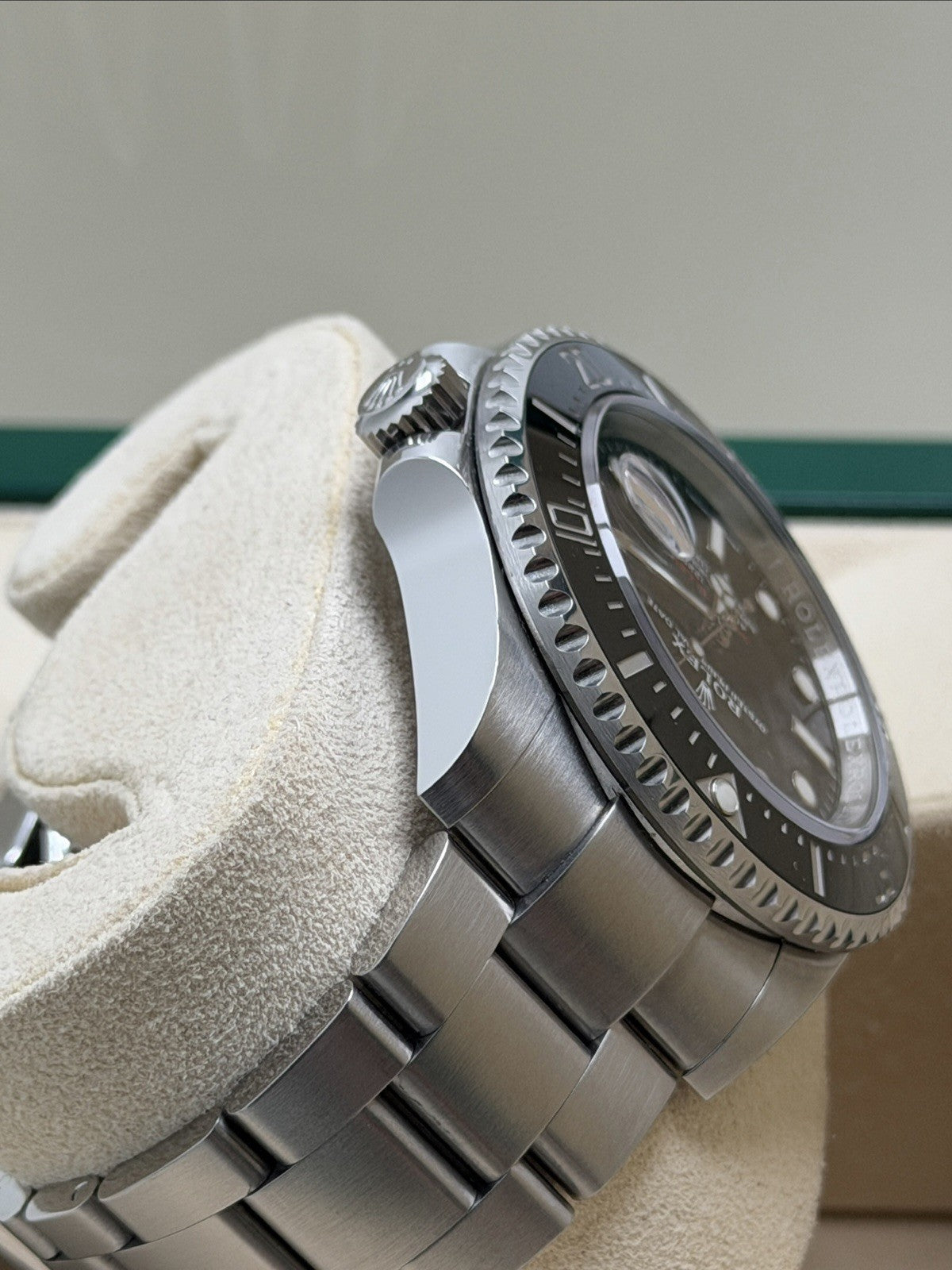 Rolex Sea Dweller - 126600 - 2017 Full Set - £8,995 On Collection8