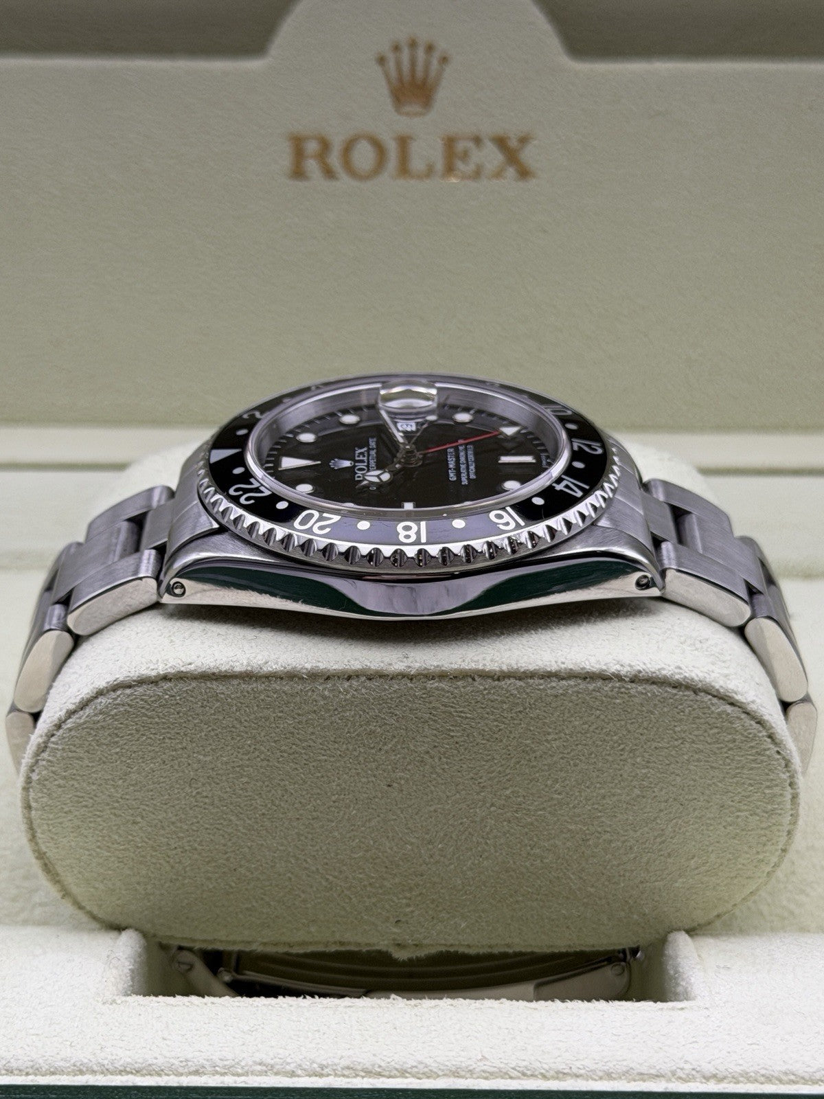 Rolex GMT Master II - 16710 - 1999 - Full Set -Swiss Only Dial £8,250 Collection4