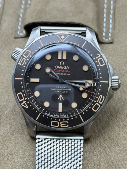 OMEGA Seamaster - Titanium 007 James Bond No Time To Die - 210.90.42.20.01.0012