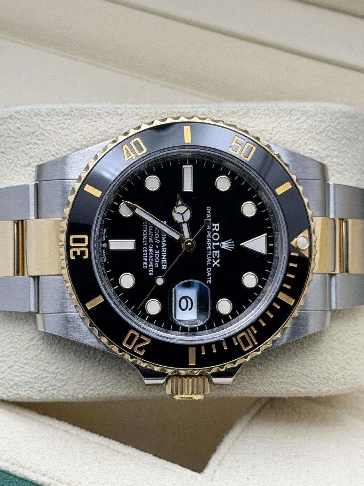 Rolex Submariner 126613LN - Year 2021 - Full Set - £10,995 On Collection4