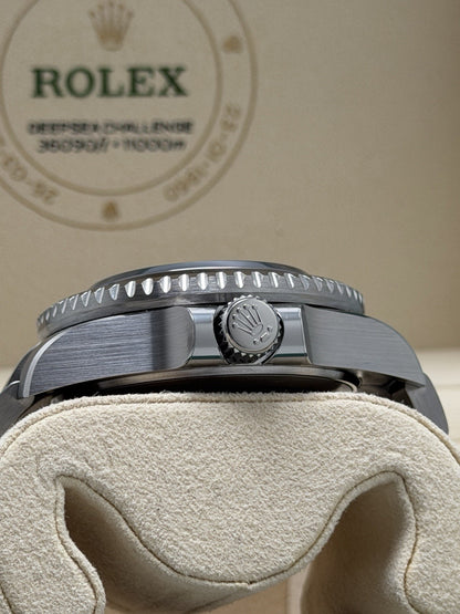 Rolex Sea-Dweller Deepsea Challenge - 126067 50mm - RLX Titanium - 2025 Full Set4