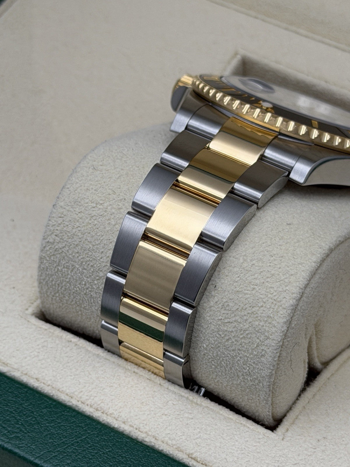 Rolex Submariner 126613LN - Year 2021 - Full Set - £10,995 On Collection5