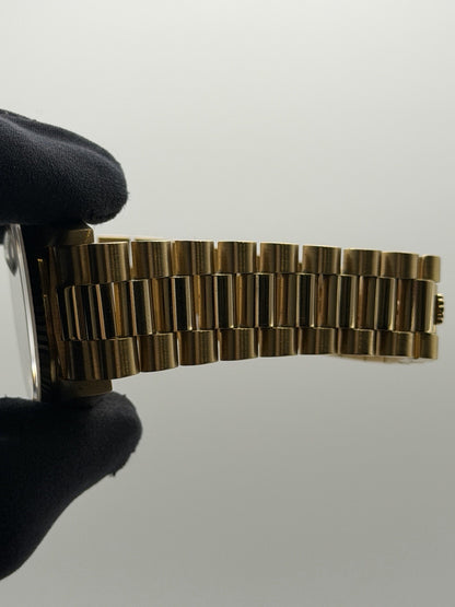 Rolex Daydate - 18038 -Rare Black Dial - Box/Accessories - £12,500 On Collection12