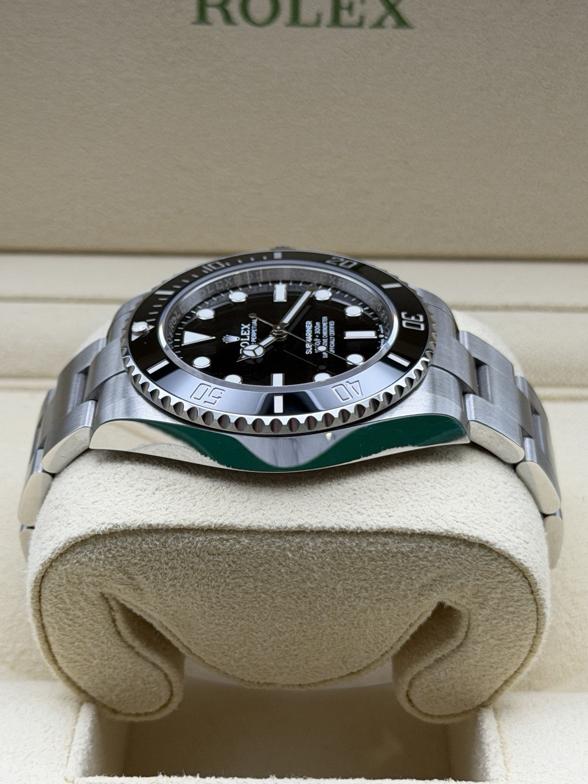 Rolex Submariner - 124060 - 41mm - FULL SET - Year 2022 - £8995 On Collection4
