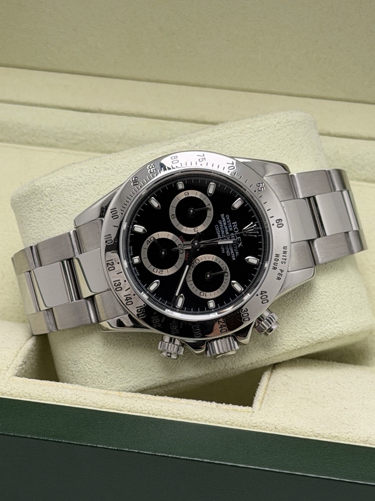 Rolex Cosmograph Daytona - 116520 Black Dial - 2008 - Full Set - £16,250 Collect3