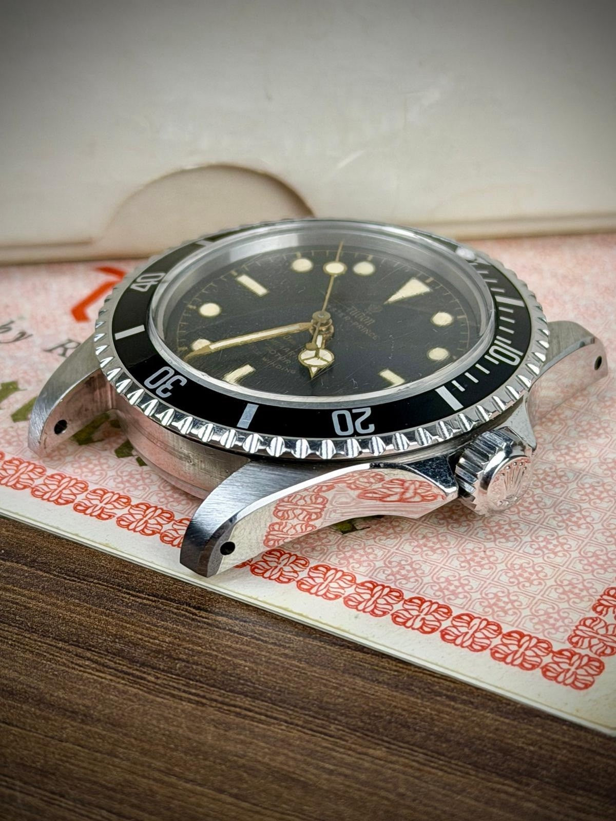 Tudor Submariner 7928 Exclamation Gilt Dial - PCG - 1961 - Box & Papers - £1550019