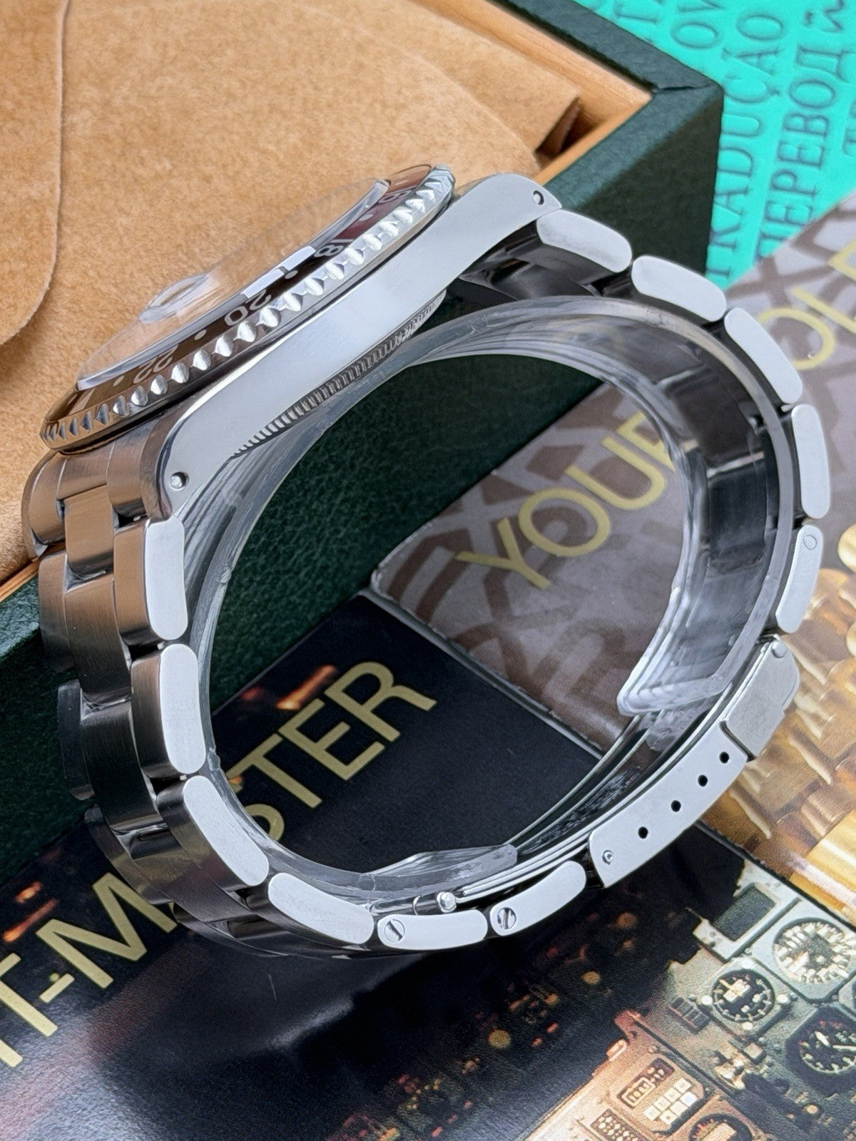 Rolex GMT-Master - 16700 ‘Coke’ - 1999 - Full Set - £9,500 On Collection3
