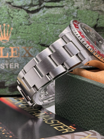 Rolex GMT-Master - 16700 ‘Coke’ - 1999 - Full Set - £9,500 On Collection6