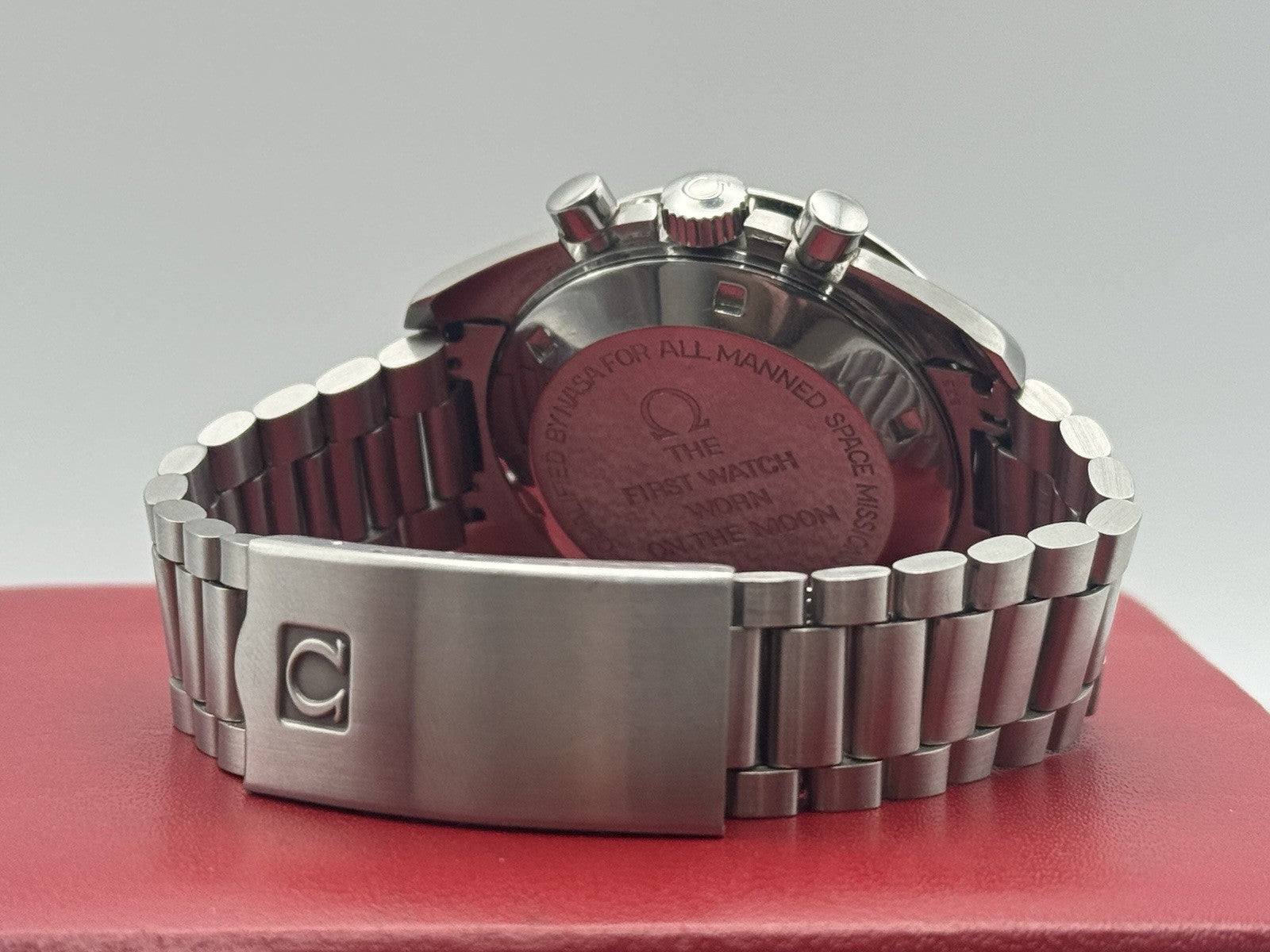 OMEGA SPEEDMASTER - 145.022-69 'STRAIGHT WRITING' CASE BACK - £6495 Collect10