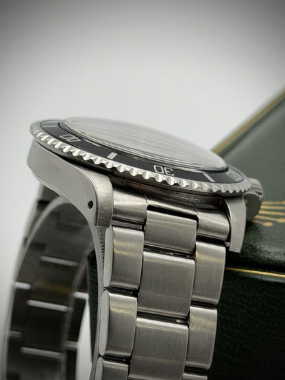 ROLEX SUBMARINER 5513 - Box - Amazing dial & Hands - £7250 On Collection7