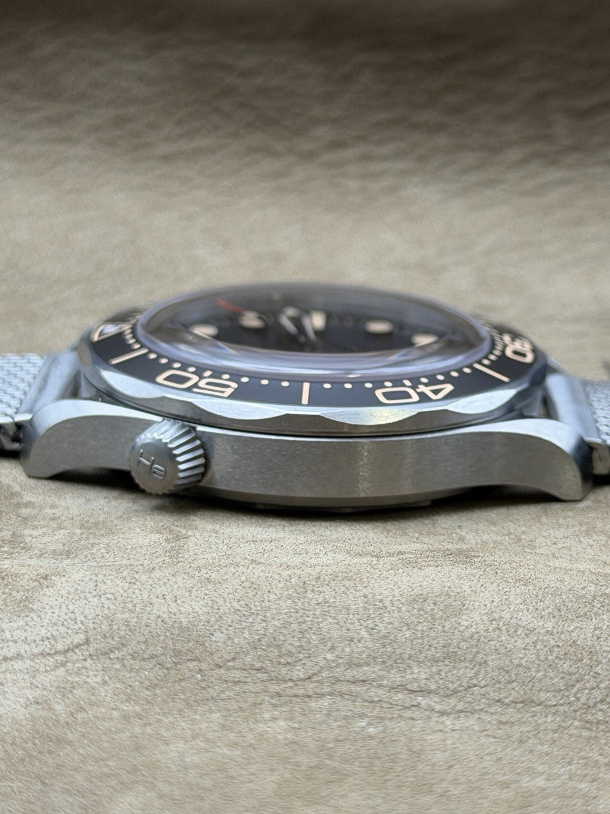 OMEGA Seamaster - Titanium 007 James Bond No Time To Die - 210.90.42.20.01.0015