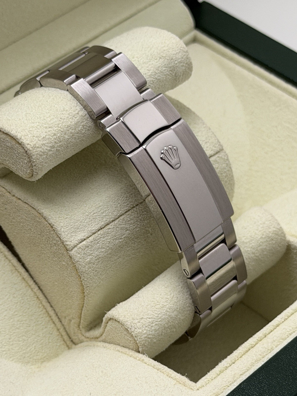 Rolex Milgauss - 116400 White Dial - Box & Accessories - £6,750 On Collection6